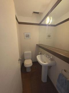 Apartamento zona Punta Shopping, entrada independiente - 7