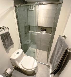 Vista 8 - Moderno con vista a la ciudad y estudio - 3