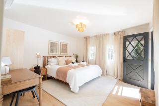 Rare Stay Inside Yosemite NP w Hot Tub, AC, WiFi - 9