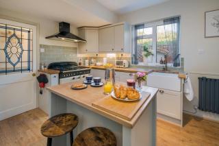 3 Bed in Freshwater oc-h30562 - 1