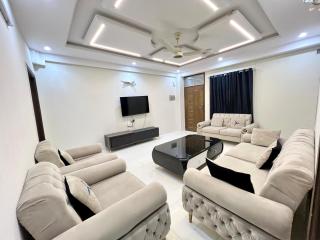 LUX 1 BHK Apartment islamabad - 6