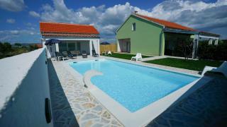 Green Escape Holiday House by Villas Guide - 0