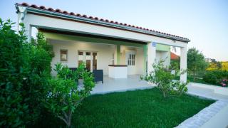 Green Escape Holiday House by Villas Guide - 6
