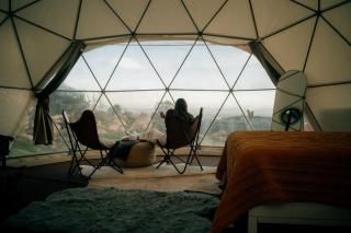 A Cozy Fireside Glamping Escape with Ridge Views - 5