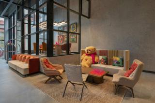 Moxy Kathmandu - Kathmandu - 9