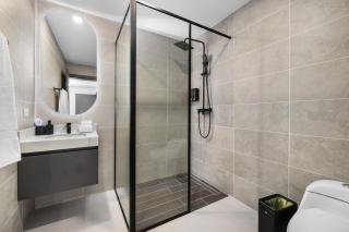 Bakval High Rise Retreat - 1