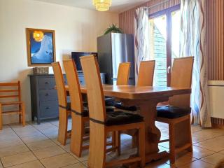 Chalet Mitoyen 7p avec Piscine, Sauna, Parking Gratuit et Proche Commerces - FR-1-863-8 - 9
