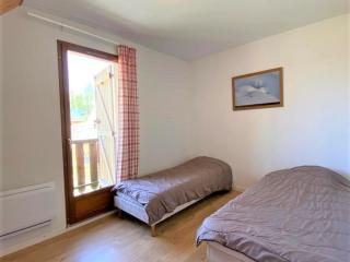 Chalet Mitoyen 3 Pièces - 7 Pers, Parking, Animaux Acceptés - FR-1-863-7 - 8