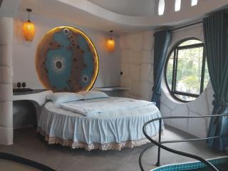 Moonstone - Kampot - 2