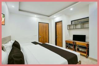 Hotel Madhushree Morning Moon In - Restaurant & Free Parking Facilities - Best Premium Hotel In Bhimtal - Bhīm Tāl - 1