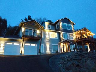 River & Garden View Suite of Kalama Oaks Lodge - 4