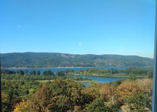 River & Garden View Suite of Kalama Oaks Lodge - 8