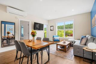 Brand New 2BR Oasis Mins to DT with AC Balcony and BBQ - 7