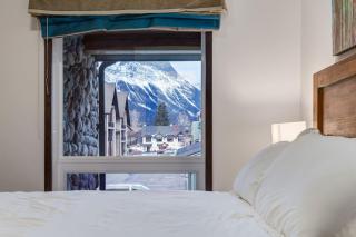 Renovated Haven in Rockies with Hot Tub and Pool - 4