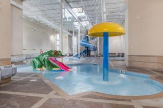 Rockies Getaway Condo With Mountain View - 6