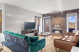 2BR Bow Valley Retreat with BBQ Near Parks and Banff - Canmore - 4