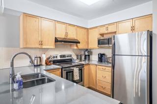 Peaceful 2BR Retreat with MTN Views Close to Banff - 5