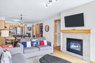 Peaceful 2BR Retreat with MTN Views Close to Banff - 3