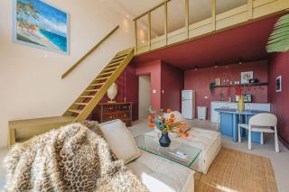 Bright Loft Studio - 6 min Walk to Palm Beach - 0