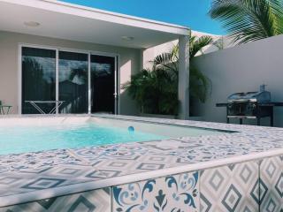 Cozy Private Studio with Pool near Eagle Beach - 0