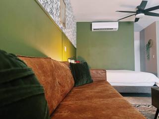 Cozy Private Studio with Pool near Eagle Beach - 1