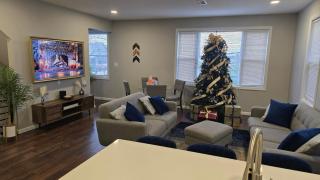 Attractive and Cozy Apartment - 4 bdrms 2 bths - 9