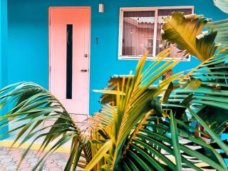 Cozy Boutique, Perfect for Couples and Solo Guest - 5