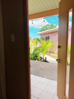 Cozy Boutique, Perfect for Couples and Solo Guest - 2