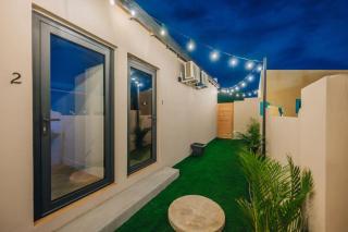 Luxury Plunge Pool - 6 min Walk to Palm Beach - 6