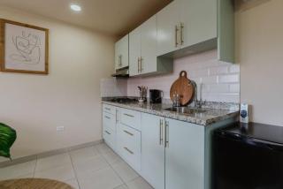 Pink, Romantic Paradise Aruba Getaway near Beaches - 9