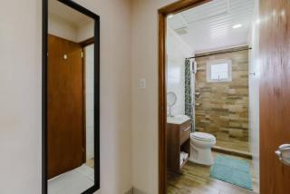 Pink, Romantic Paradise Aruba Getaway near Beaches - 8