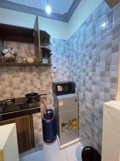 Nicky Studio Host - 3