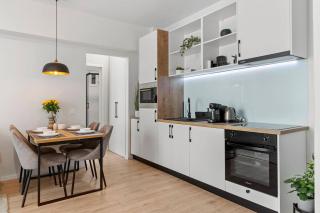 Whisper - Old Town - 4