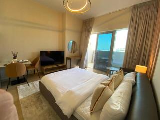 Furnished studio apartment next to metro - 1