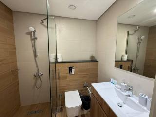 Spacious 1br Apt with balcony - Al Maryah Vista - 3