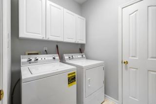 Elegant Retreat Spacious with Outdoor Fireplace - 2