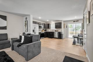 Roomy Getaway Elevate Your Stay, 6 Mins to RIC - 6