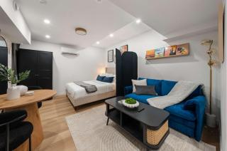 The McCaul by Casa Hotels - Cozy Basement Studio - 4