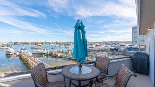 Stylish Newport Condos w Dock Access Walk to Balboa Fun Zone and Beach - 7