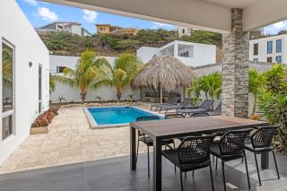 Villa Vredenberg - Modern Private Villa with Pool in Gated Resort - 8