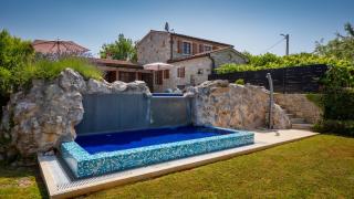 Rustic villa Nonna Lucia with pool in Groznjan - Boškari - 1