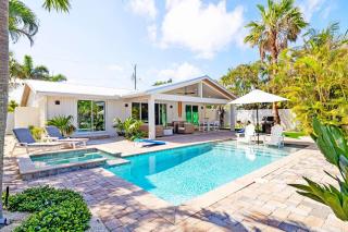 AMI Lucky: On Canal! Pool & Spa, North End - 0