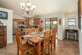 Desert Oasis Near Hiking Biking and 4x4 Trails - 5