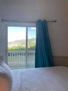 Suite 1 Queen Deluxe Double - 8