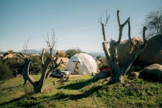 A Cozy Fireside Glamping Escape with Ridge Views - 4