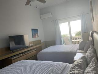 Queen Deluxe Double at Boundless Bliss Hotel - 0