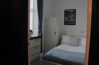 89A Bank Street 3 bedroom - 1