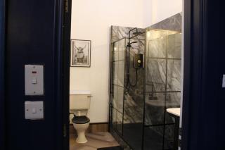 89A Bank Street 3 bedroom - 8