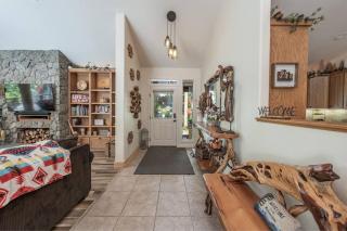 Multi-Family Villa-private spa waterfall - 6