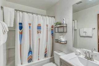 Little Ski Lodge-Across from Spa & Sauna - 7